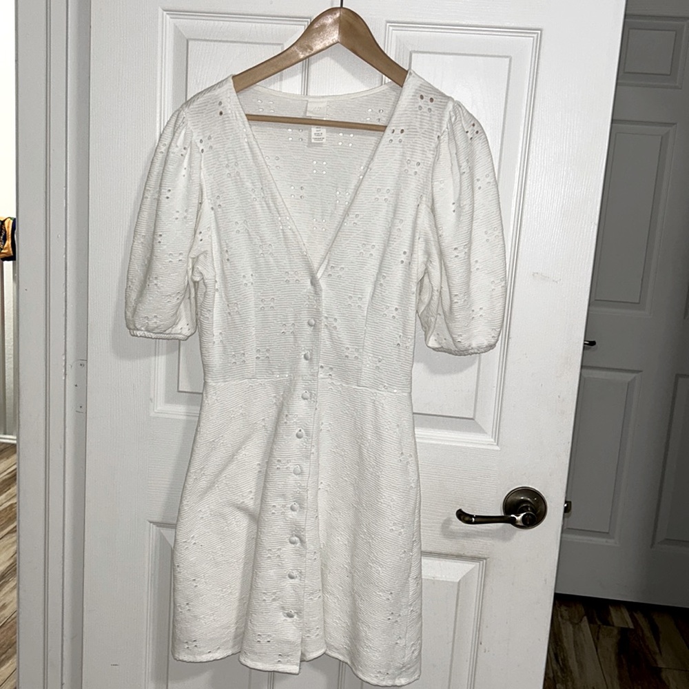 H&M White Dress. Size S.
